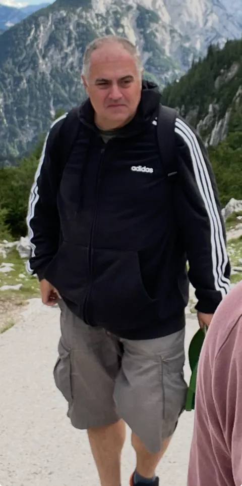 Adi, responsabil operațiuni