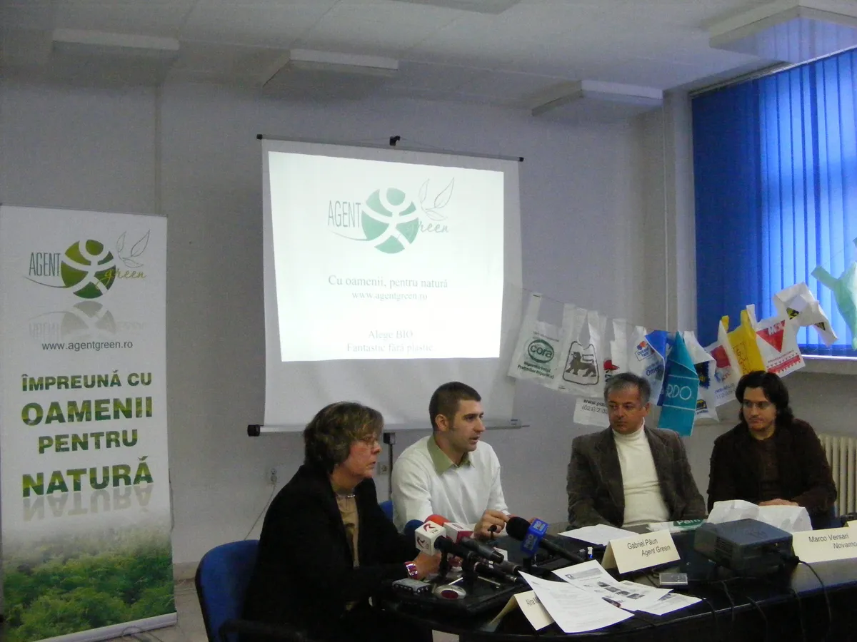 Pungile cu aditivi carcinogeni şi mutageni invadează piaţa