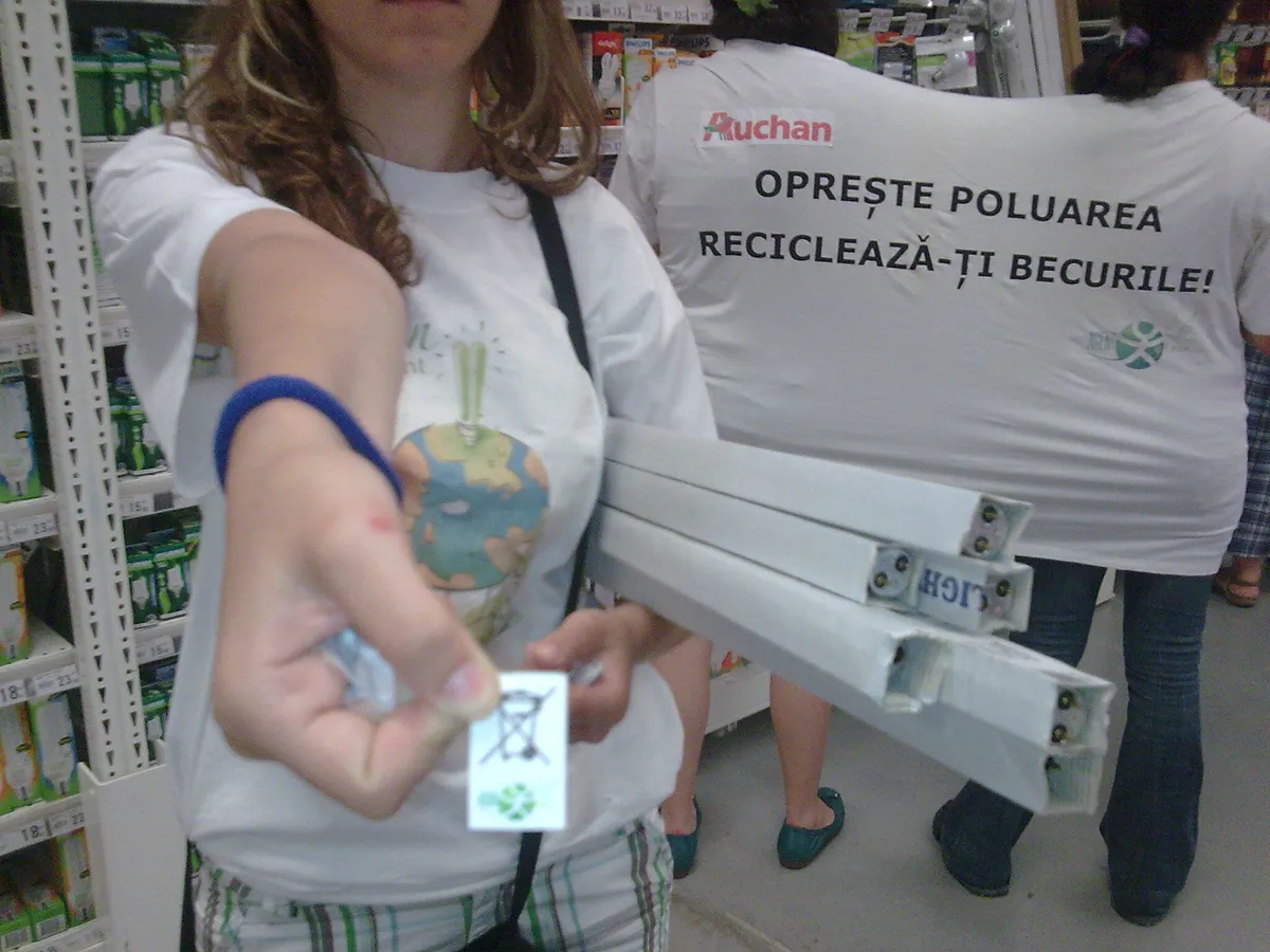 Agent Green publică politicile marilor magazine privind comercializarea becurilor economice și reciclarea celor uzate