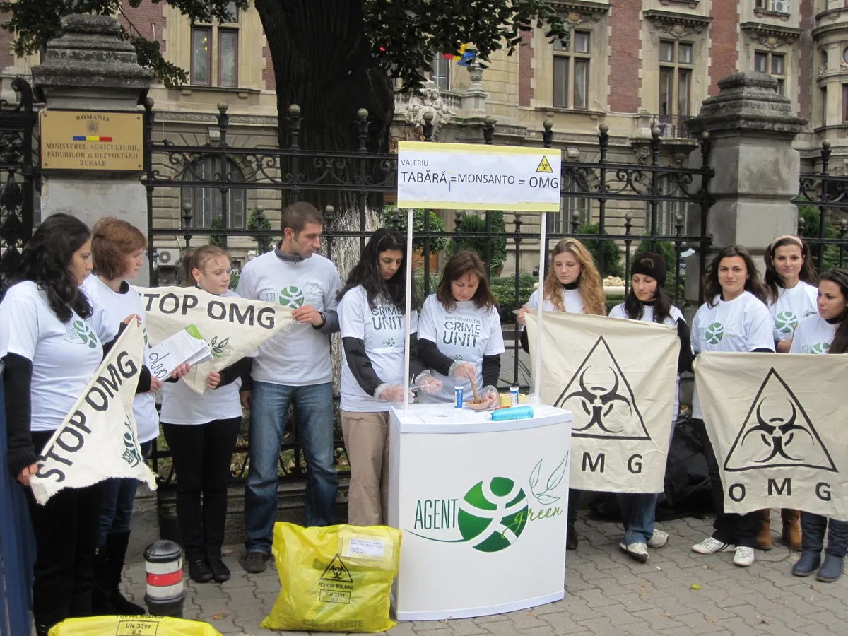 Agent Green protesteaza la Ministerul Agriculturii pentru interzicerea OMG
