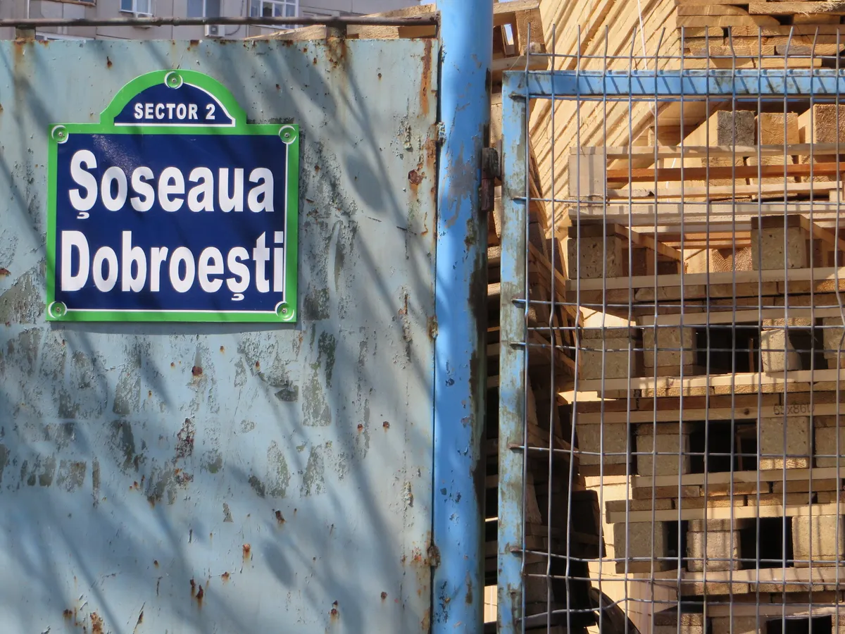 Radarul padurilor pacalit de cherestea fara acte si provenita din taieri ilegale de padure